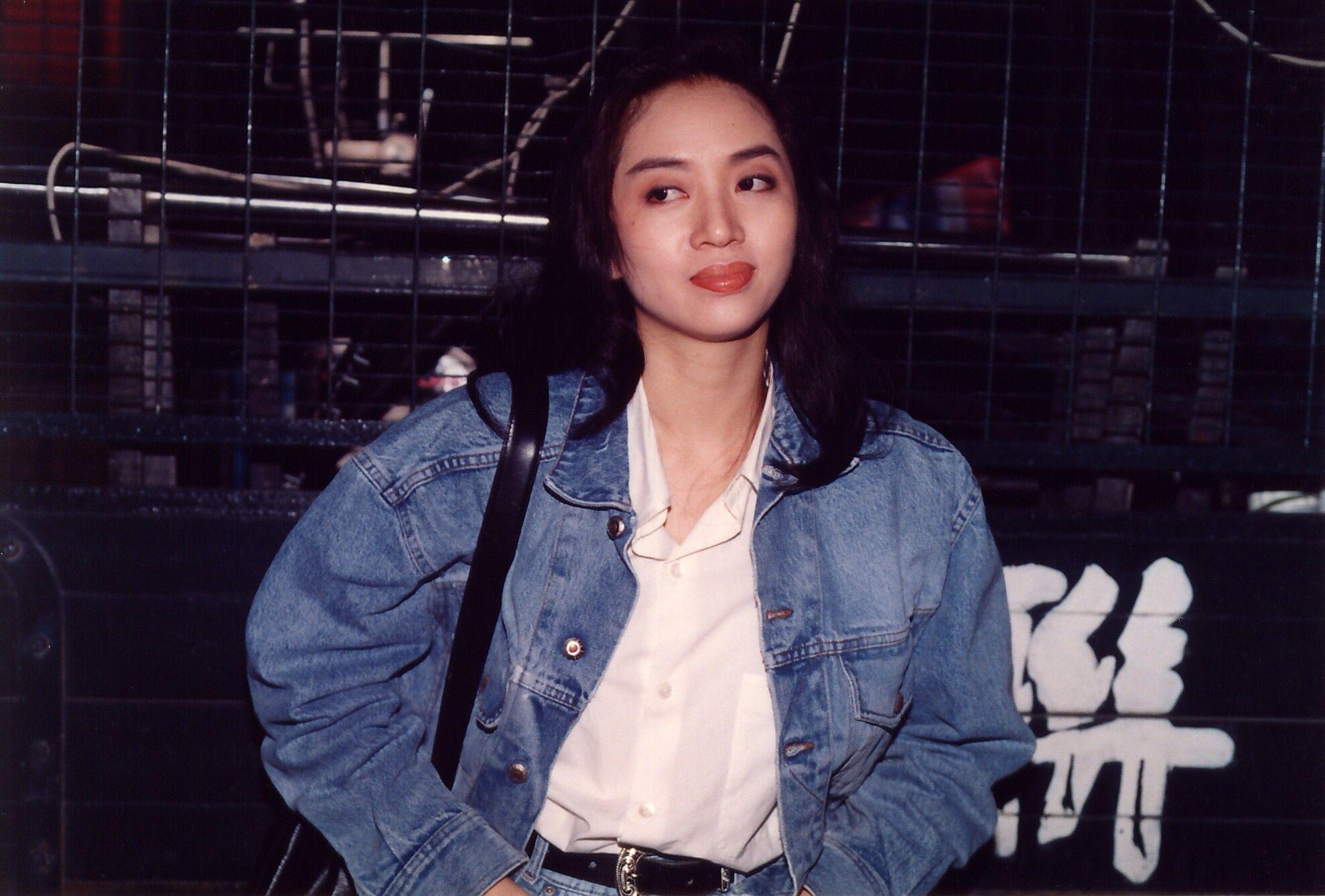 能给我推荐一张你最喜欢的梅艳芳小姐的照片吗