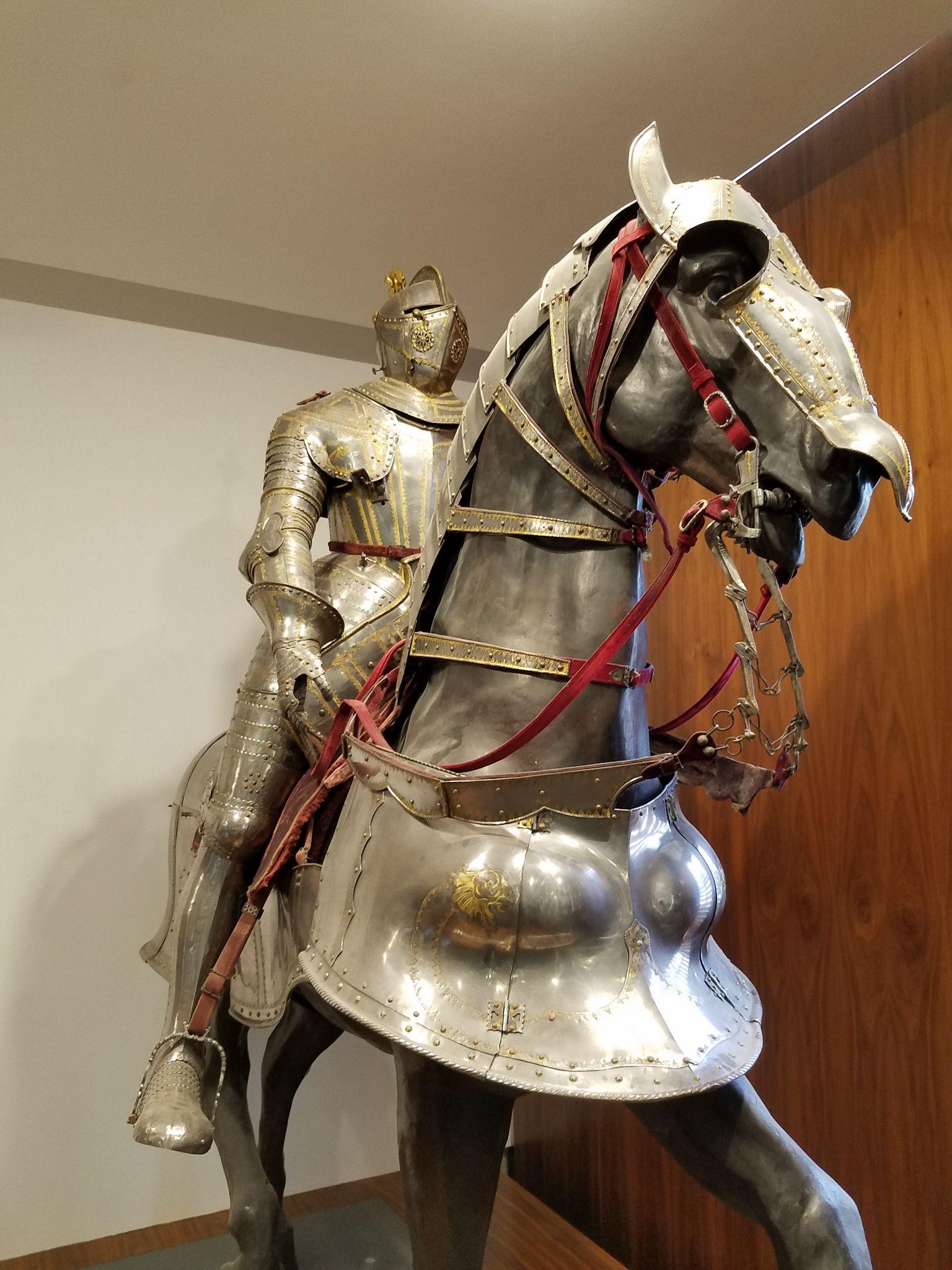 看好多穿越种田流都喜欢用水力锻锤造板甲,这实用吗? - 知乎