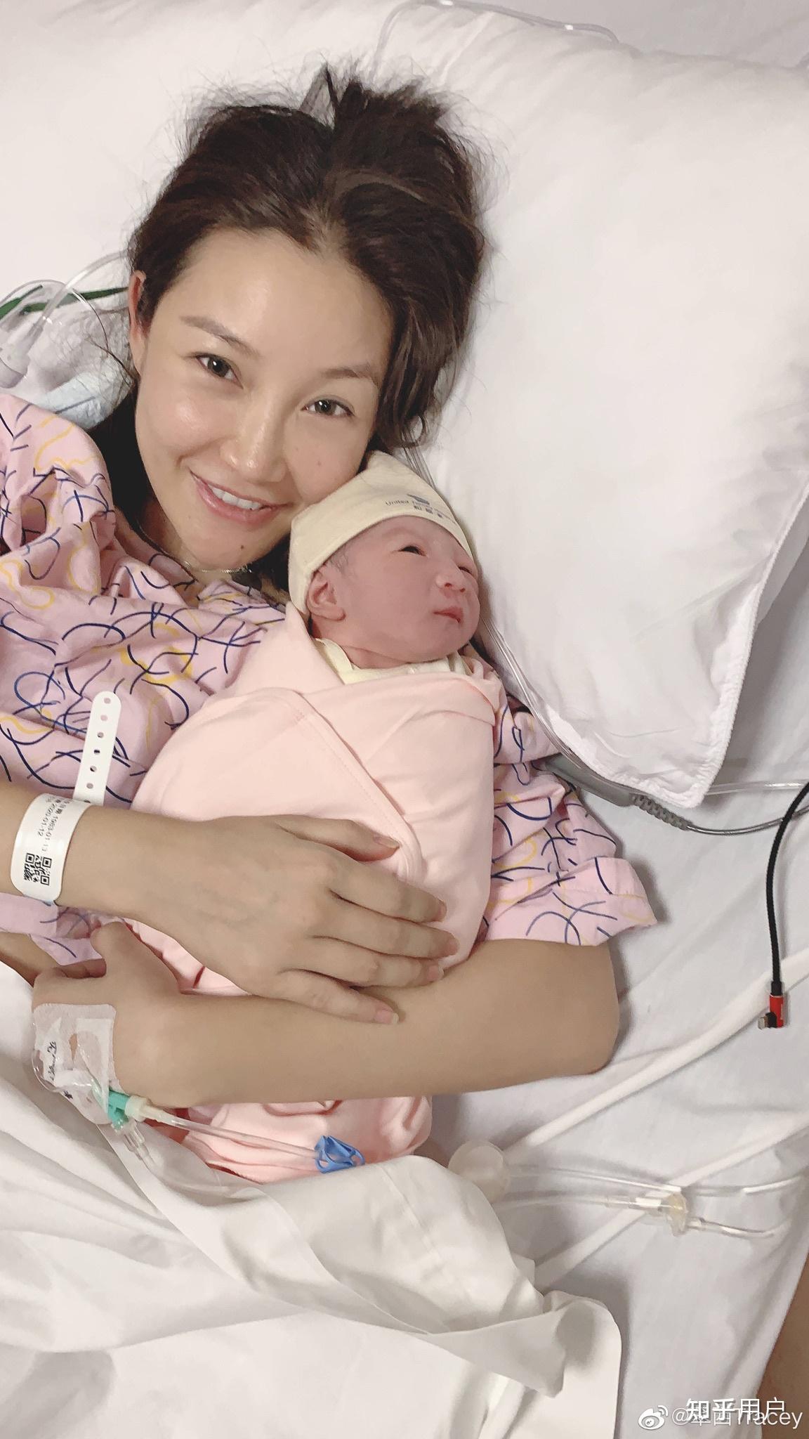 如何评价央视主持人/英语美妆博主翠西tracey常馨月? - 知乎