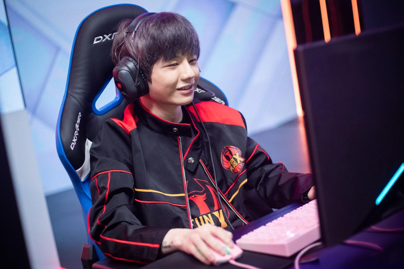 如何评价 fpx 辅助选手刘青松? - 知乎