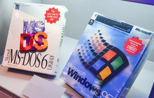 你可知道，Windows 95差一点就成了买一送一的系统？ 知乎