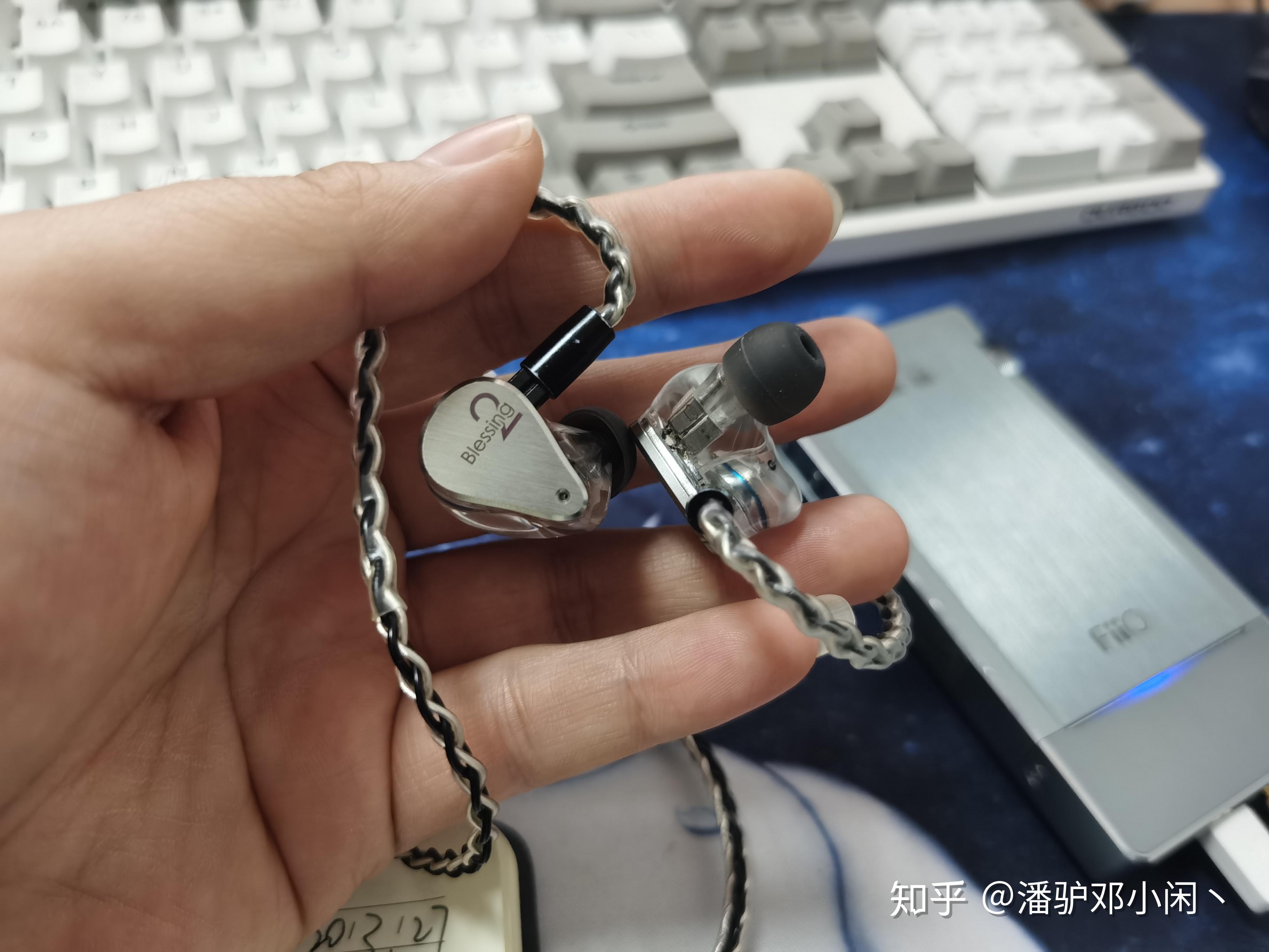 如何评价水月雨新出的blessing2? - 知乎