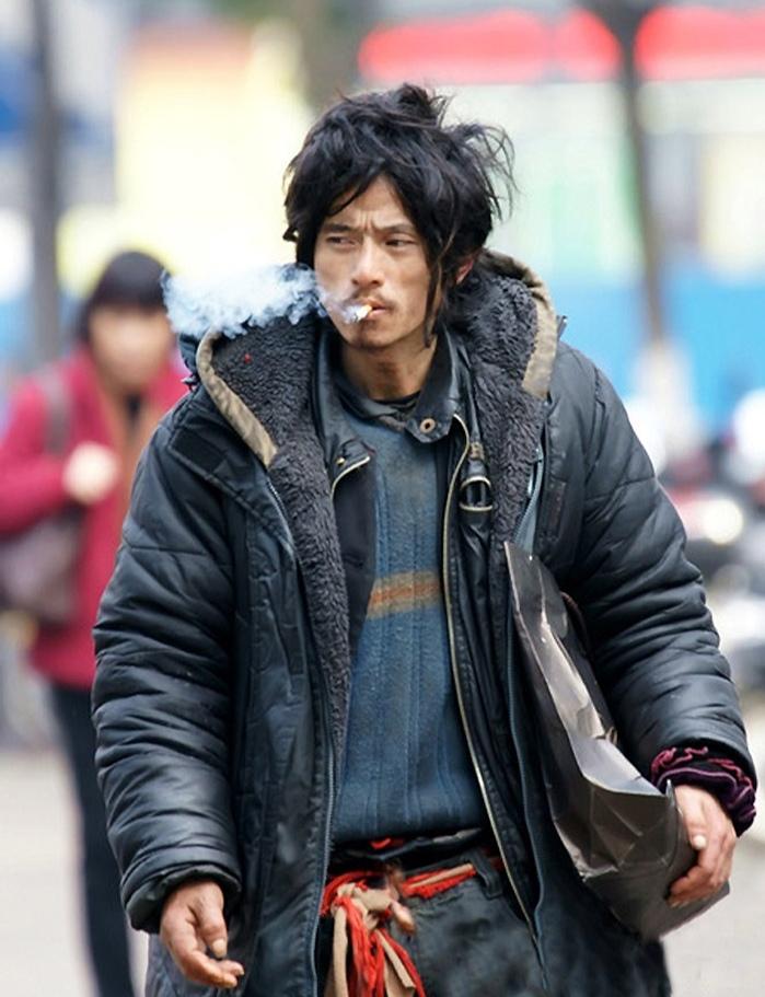 你见过最邋遢的人有多邋遢? - 知乎