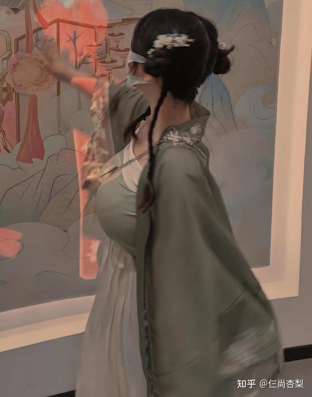 大胸适合什么汉服?