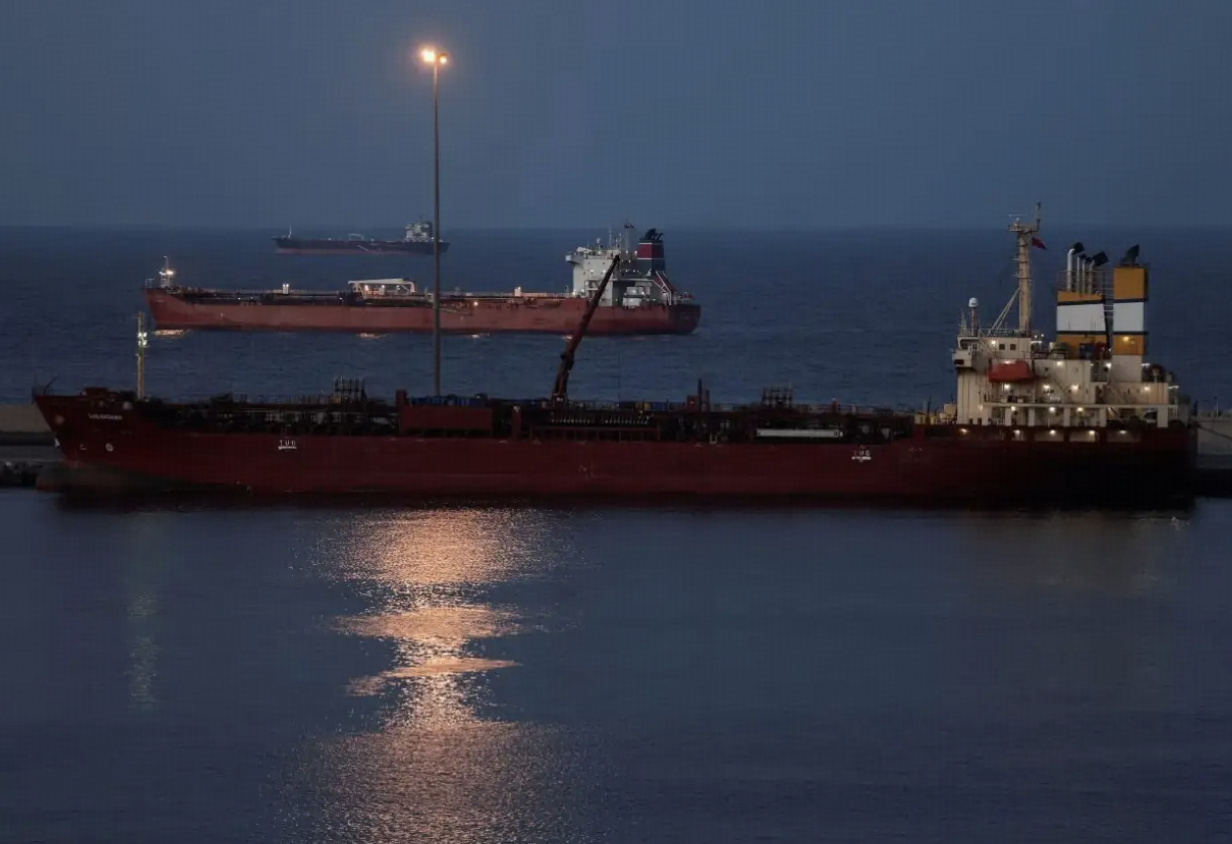 国际能源署将释放 4 亿桶战略石油储备，特朗普授权美国能源部释放 1.72 亿桶原油，会带来哪些影响？