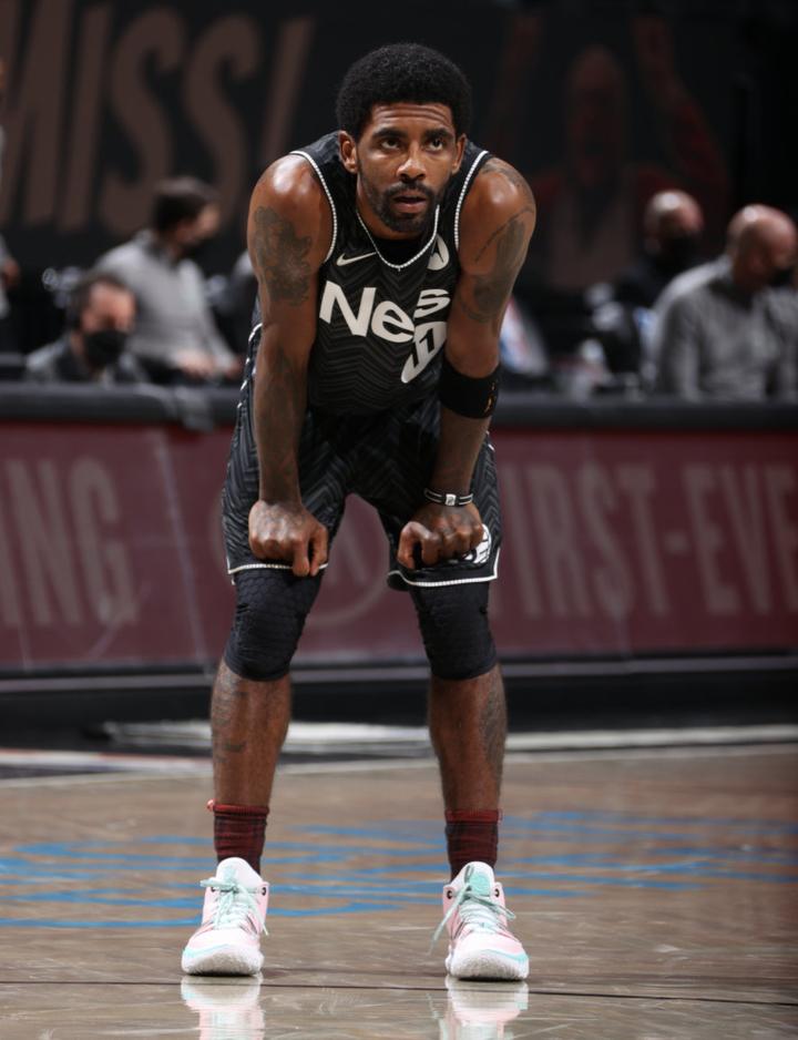 欧文又惹争议点赞疫苗阴谋论篮网同事祈祷他万一感染能活着