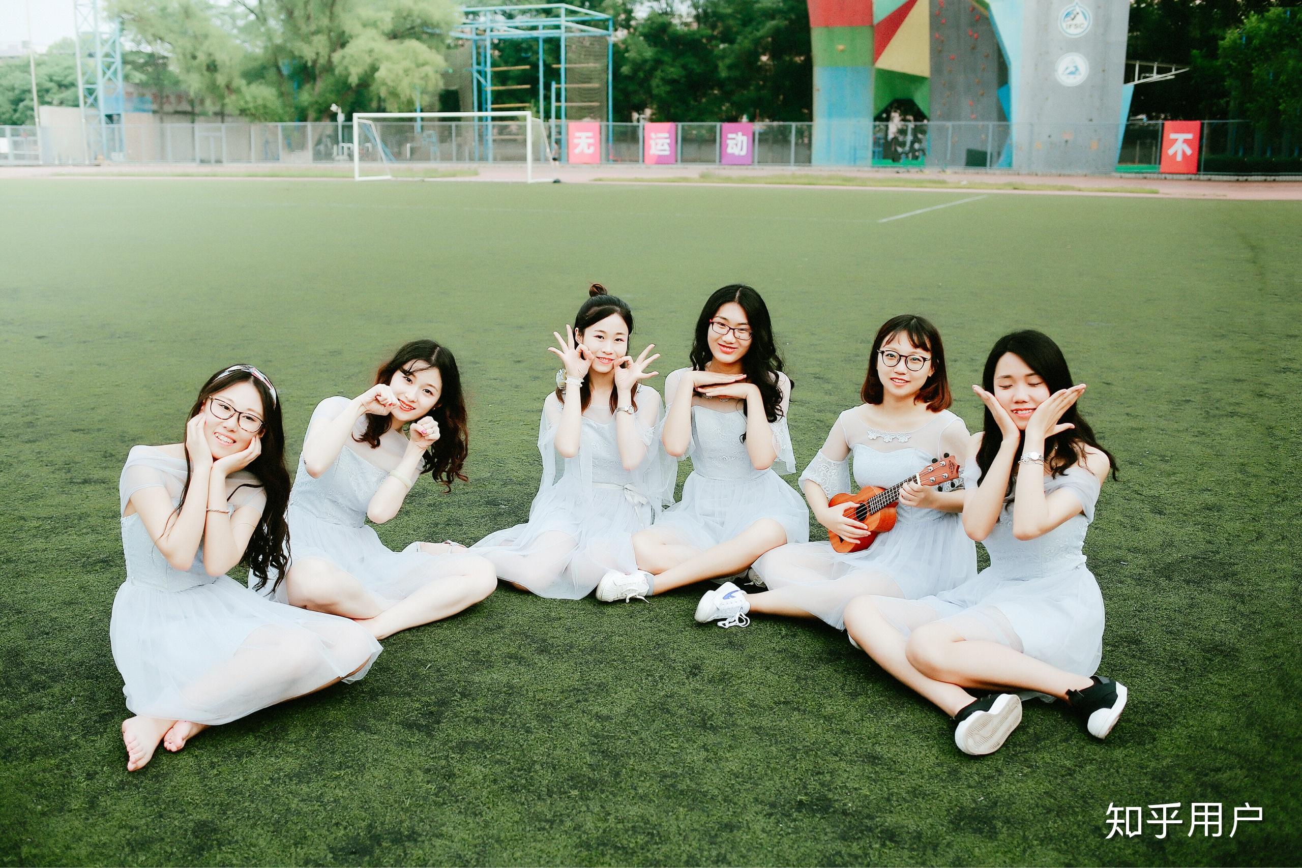 毕业照要怎么拍才好看