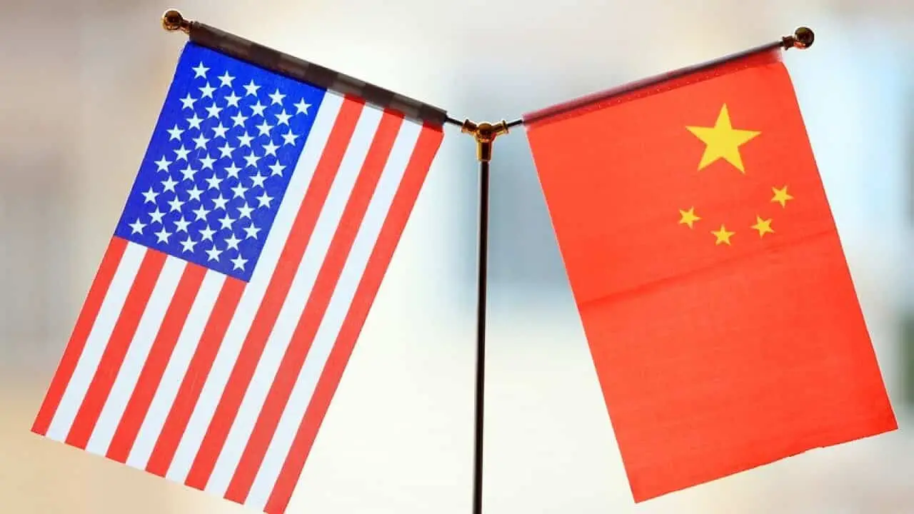 王毅谈中美关系，双方改变不了彼此可以改变相处方式，争取合作共赢的前景，释放了什么信号？