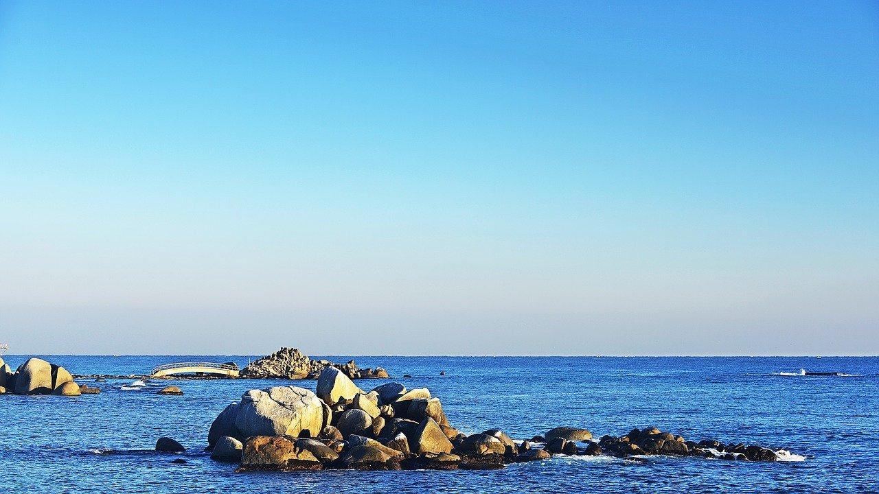 入岩是什么意思