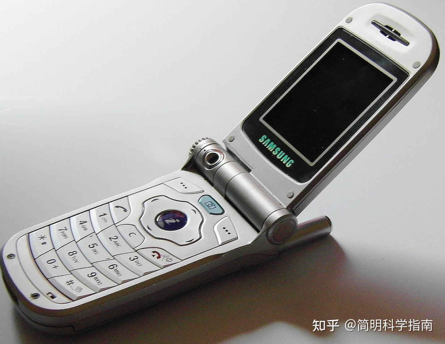 写在Pura 80发布之际：回顾过去25年来我最喜欢的拍照手机 - 知乎