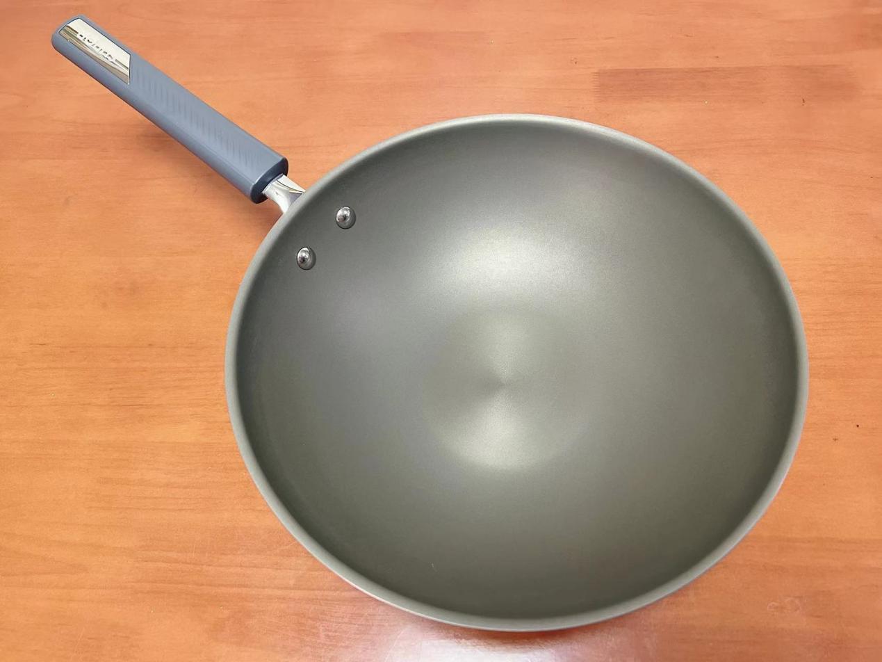 不粘锅的涂层特氟龙有毒吗