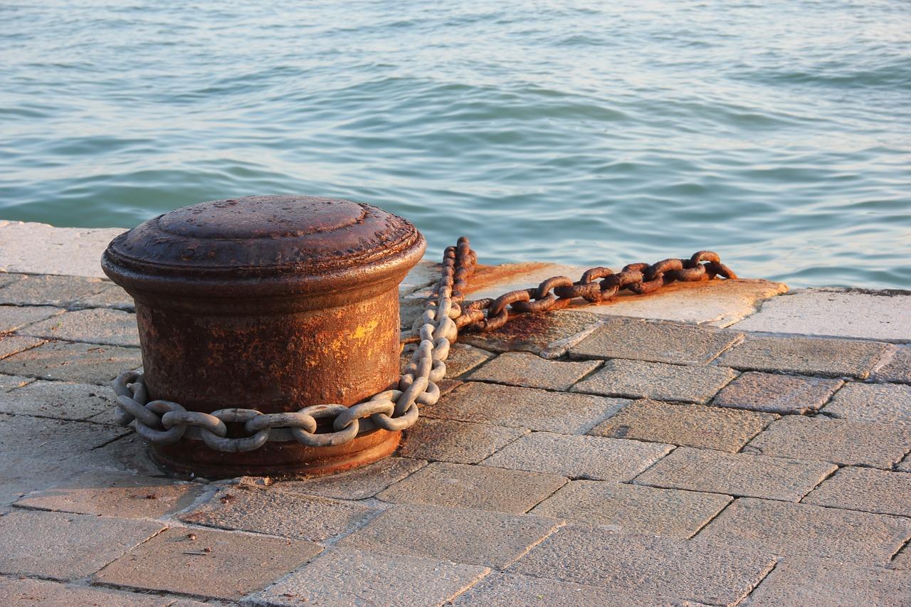 4. 柱箍筋间距要求