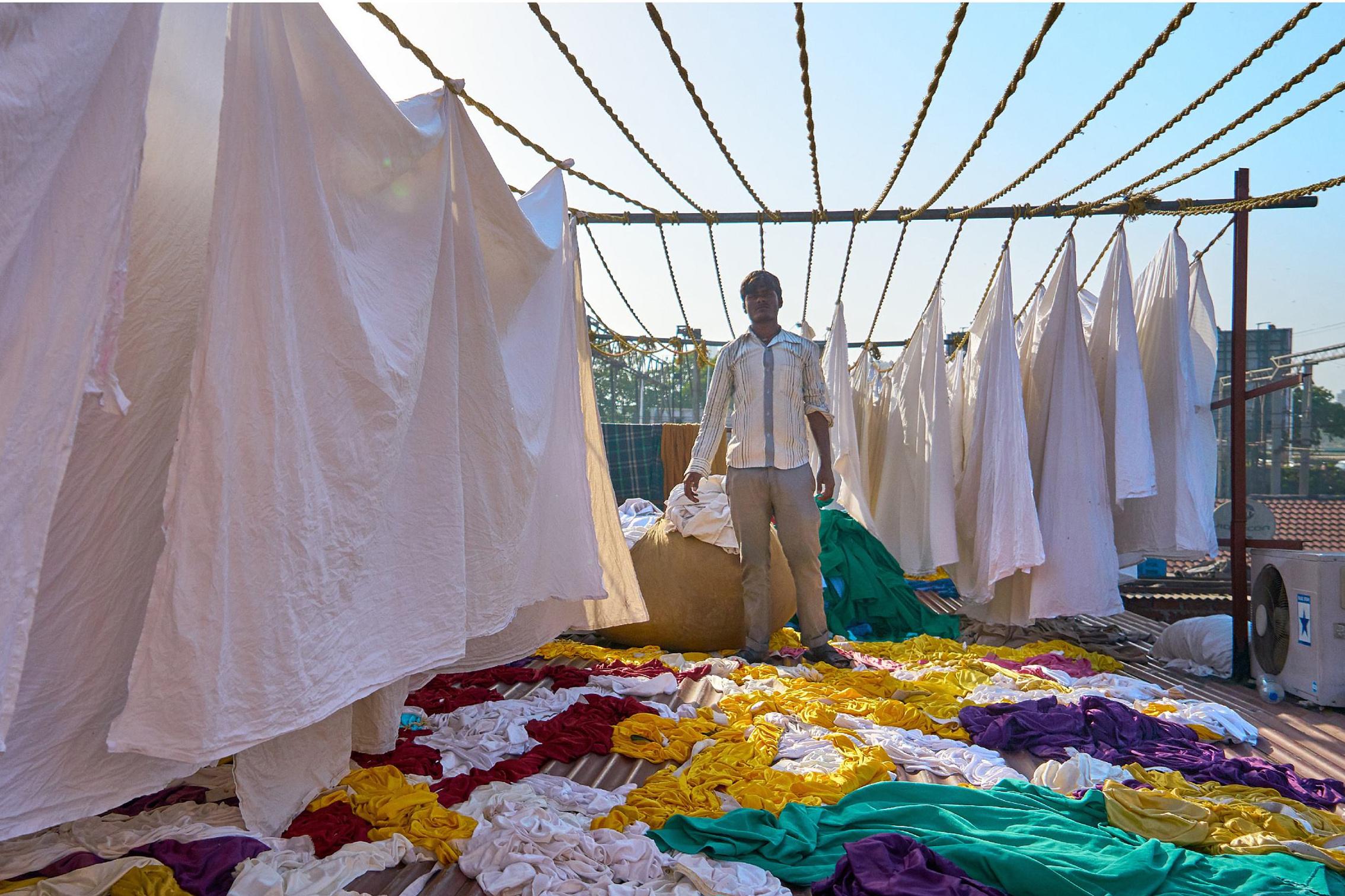 深入印度贫民窟，窥探孟买千人洗衣场_都会