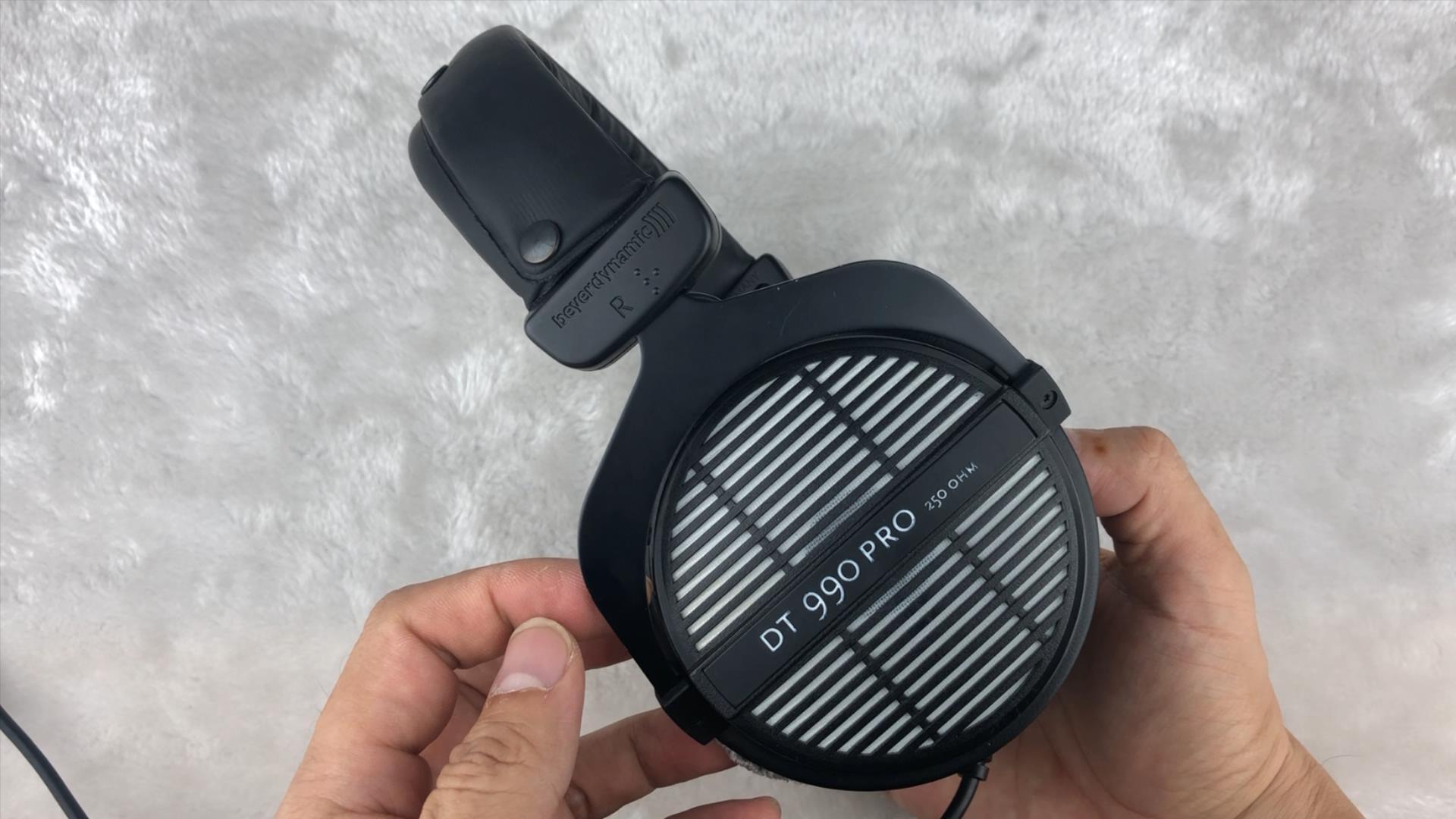 如何评价拜亚动力dt990pro? - 知乎