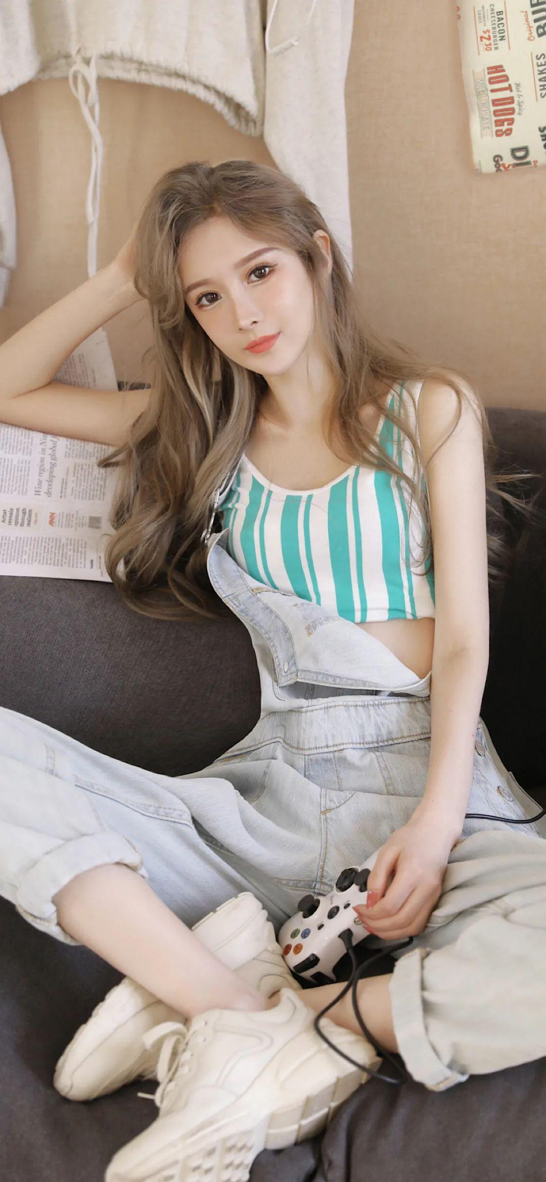 有没有那种禁欲系的污污的壁纸呀