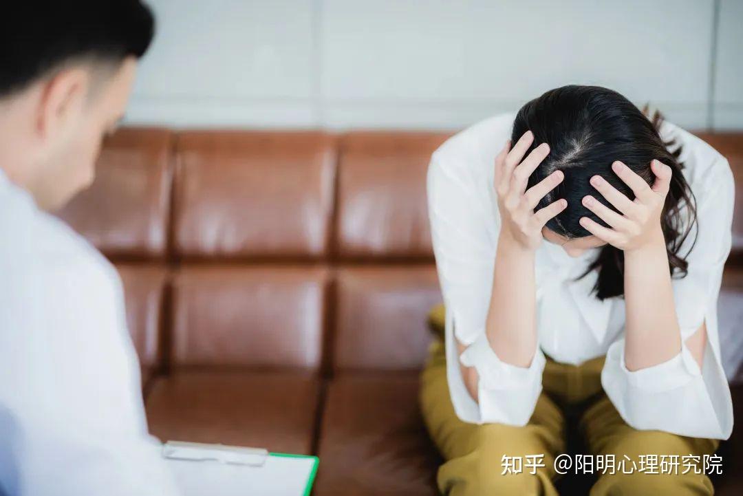 精神病人能治疗吗知乎(精神病人可以治愈吗?)