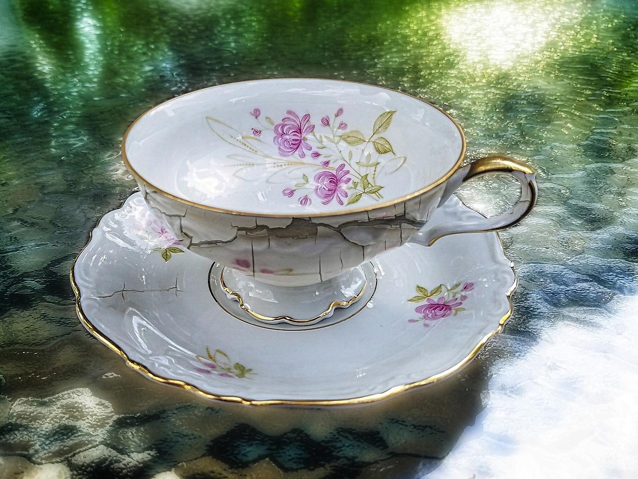 4. 柠檬汁擦拭去味