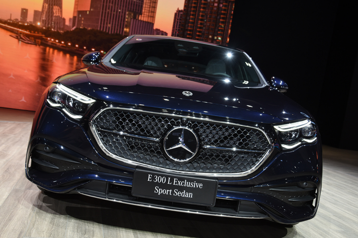 换代奔驰e级上市跟风全面屏价格门槛小涨