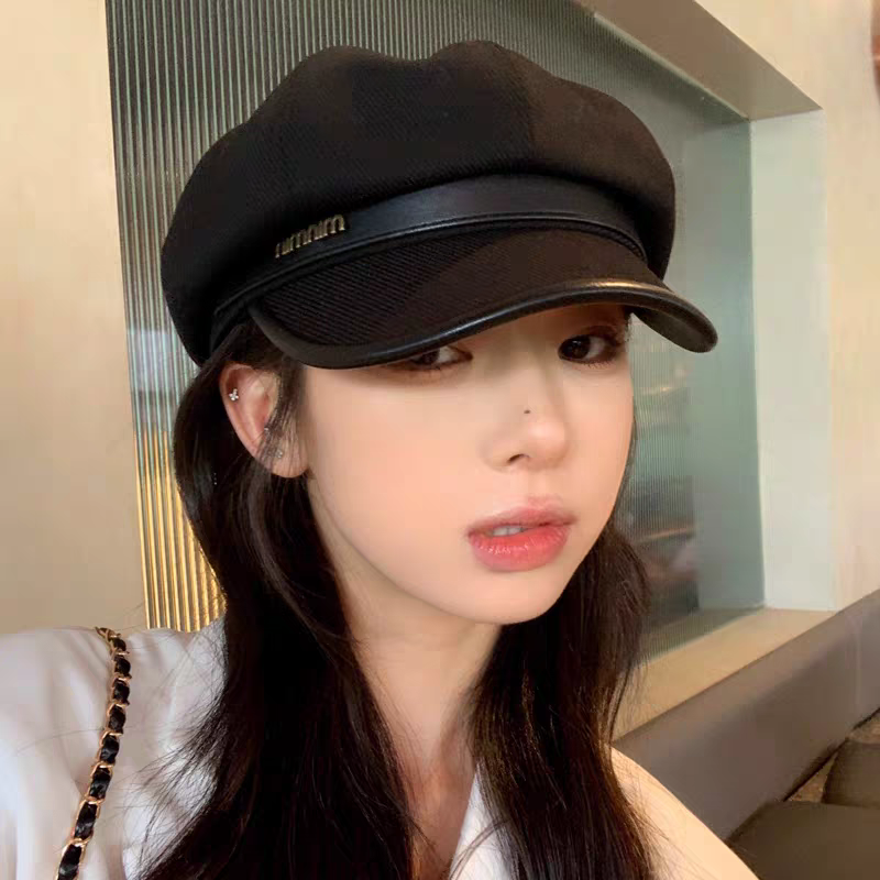 女生戴贝雷帽该怎么搭配才出众