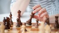 /假两难推理(False dilemma)/虚假二分/假二择一（ False Dichotomy ） - 知乎