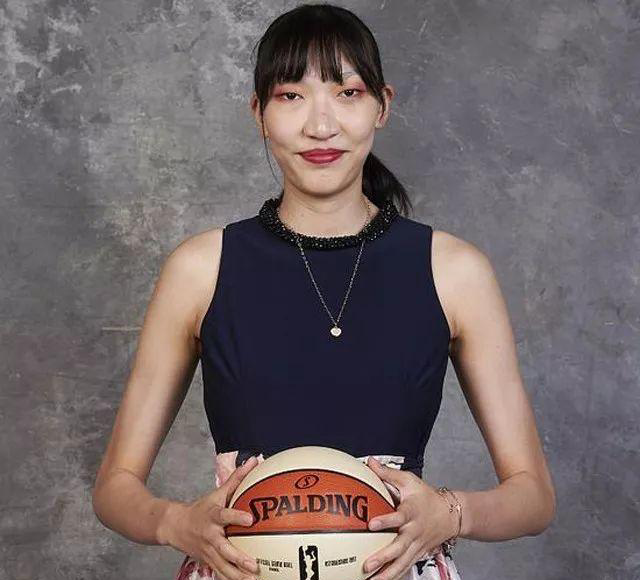 韩旭(女子篮球运动员)