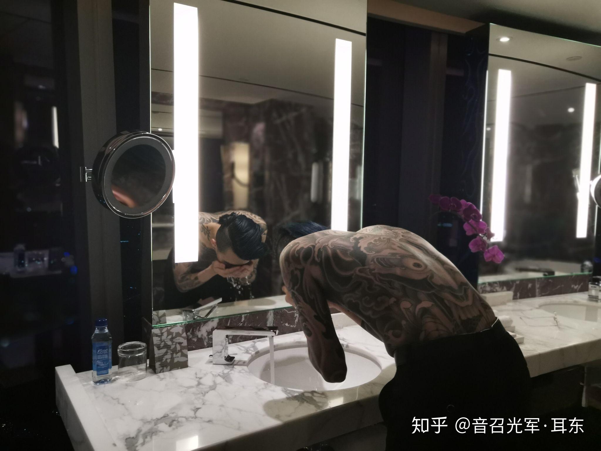 通体纹身是一种什么样的体验