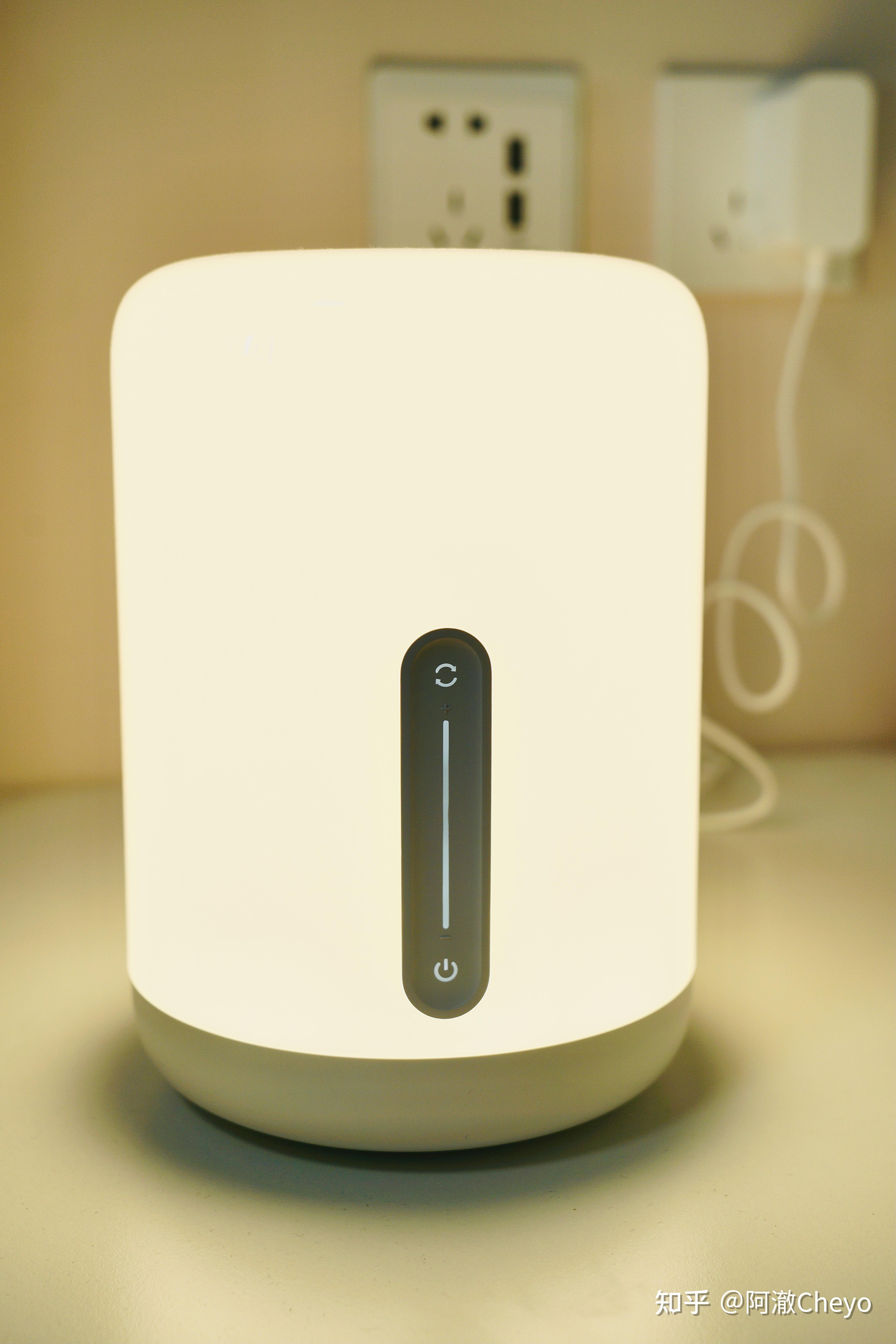 如何评价米家床头灯2代? - 知乎