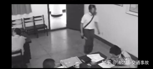 情与法的界限：杨佳案的警示 - 知乎