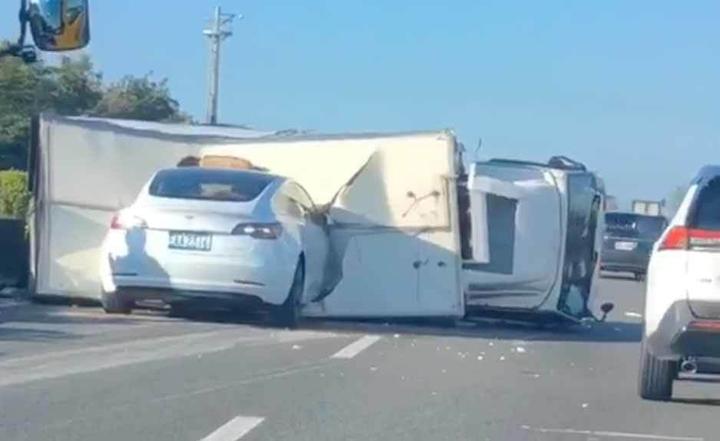 又是自动辅助驾驶惹的祸？ 浅谈特斯拉 Model 3 撞货车事故 - 知乎