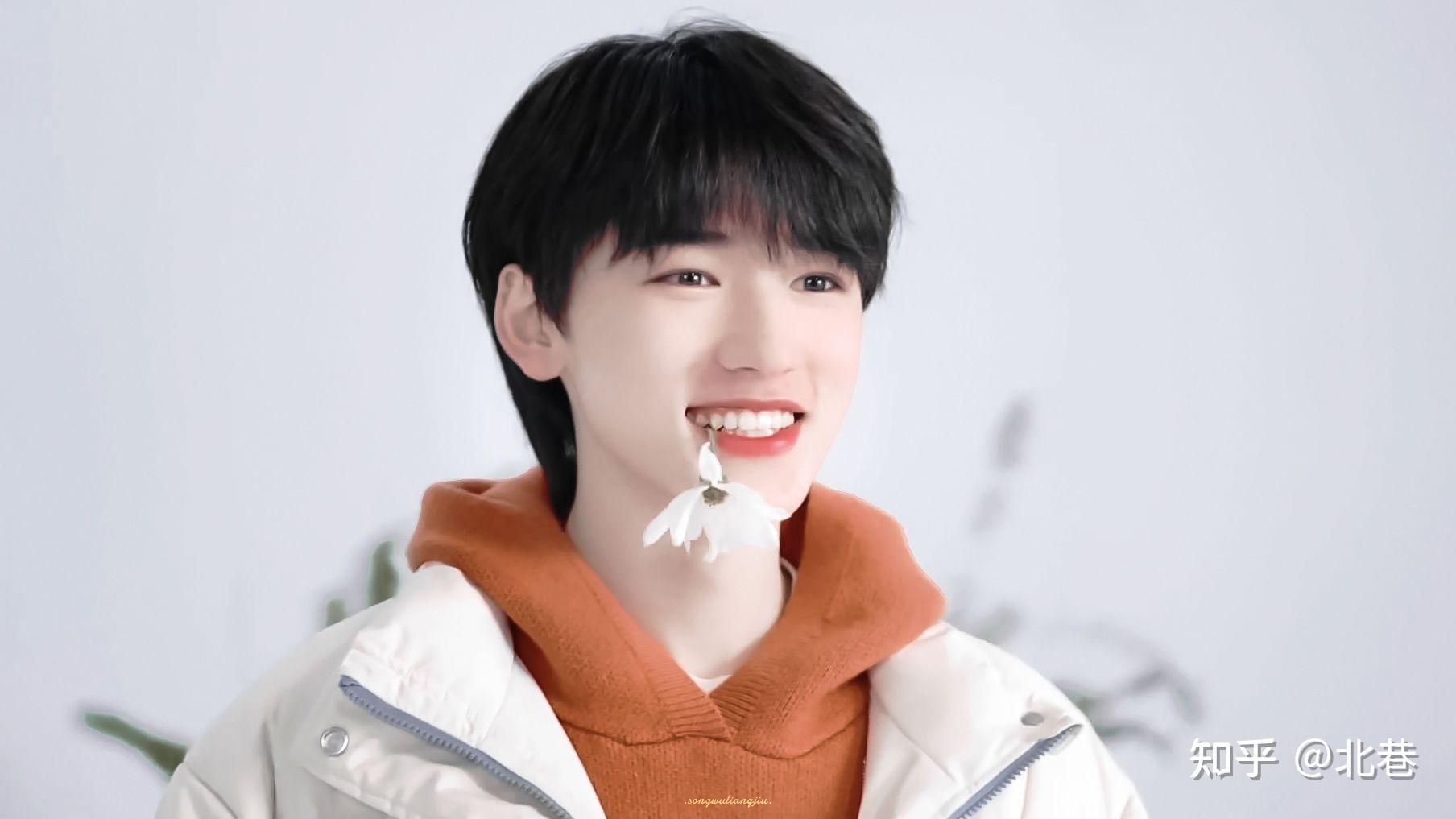 你觉得平行世界里的宋亚轩会是怎样的