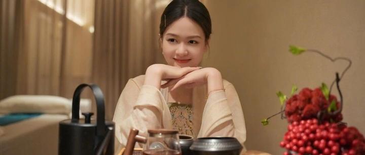 为什么说资本的捧杀正在慢慢毁掉女性的幸福感? - 知乎