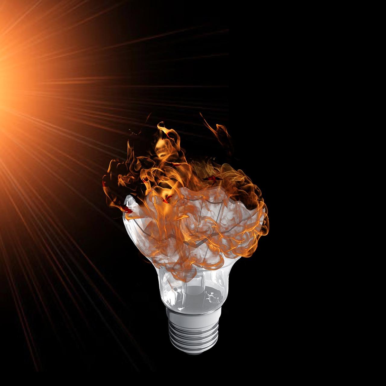 4. 智能调光灯泡