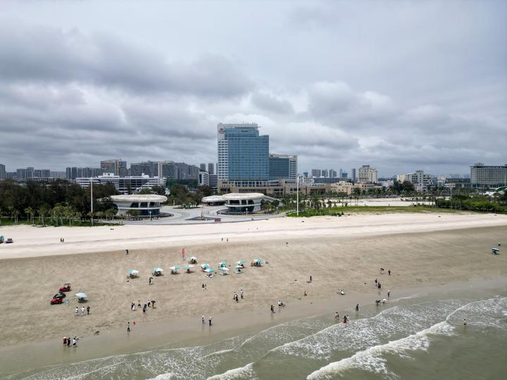 虽然新开了喜来登但仍是北海度假优选北海银滩皇冠假日酒店单卧全海景