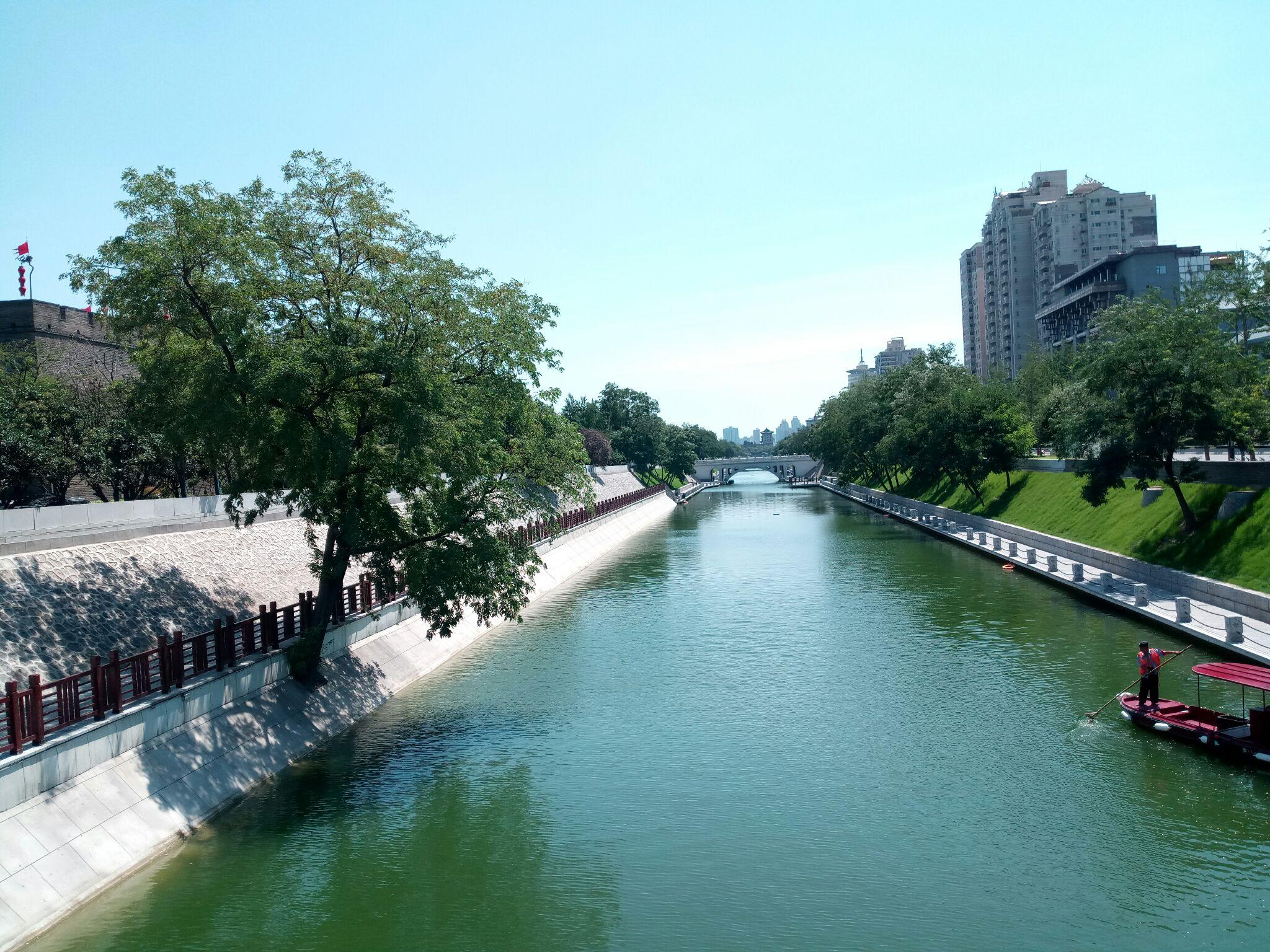 夏天西安真的那么热吗适合去旅游吗
