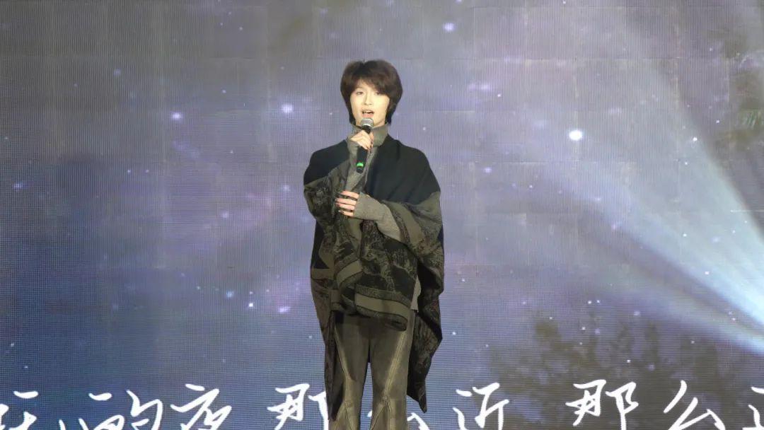 欢度元旦 喜迎新年|浙广电富阳校区开展校园歌手大赛暨元旦文艺晚会、2024秋季学期文体周活动闭幕式活动(图6)