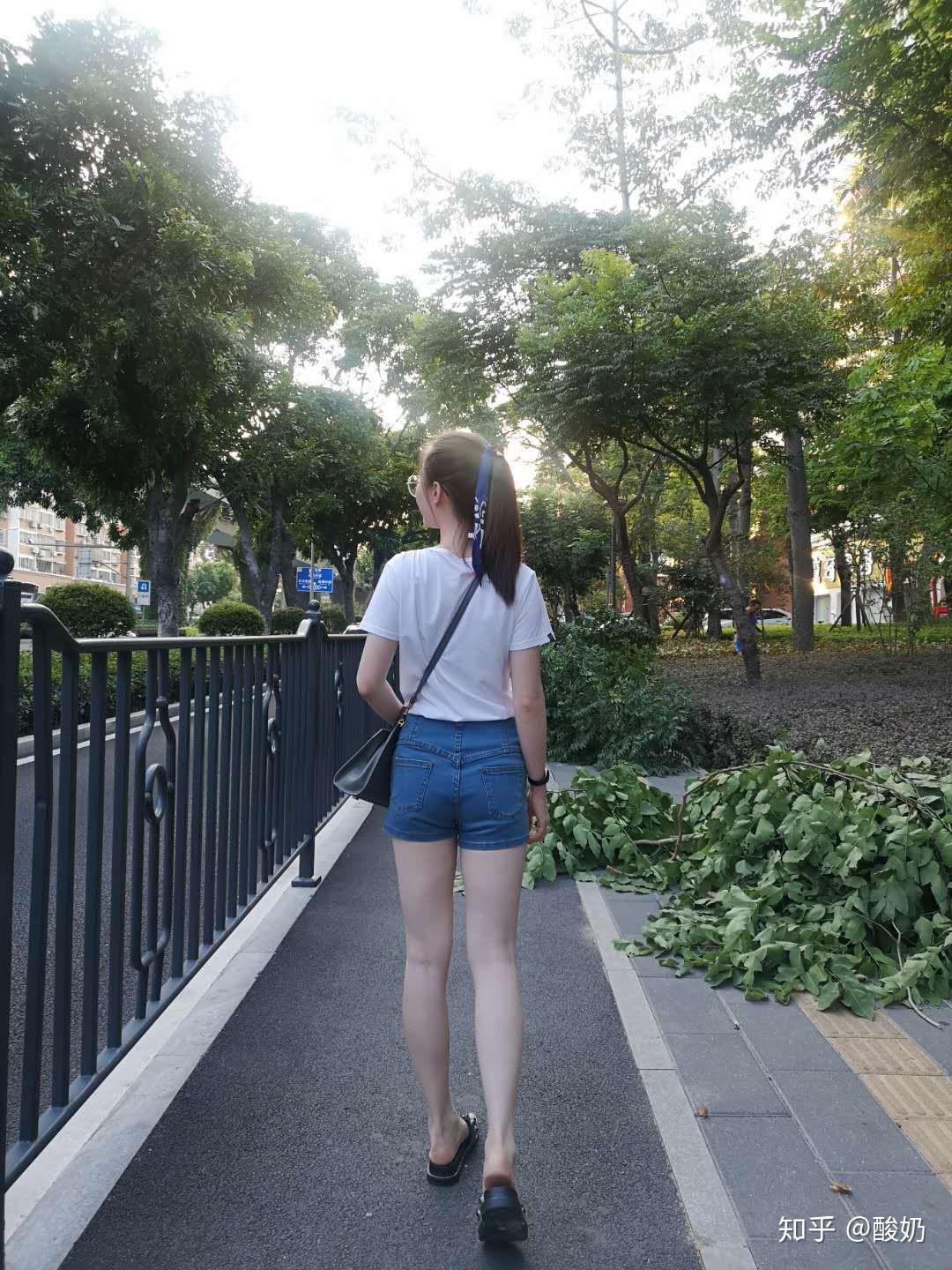 女生腿白是怎样的一种体验? - 知乎