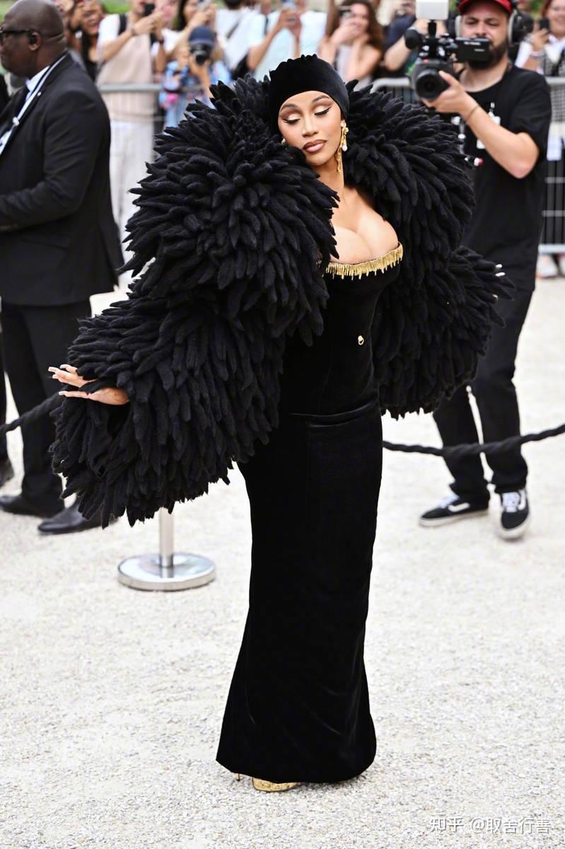 如何评价女星卡迪·b的身材? - 知乎