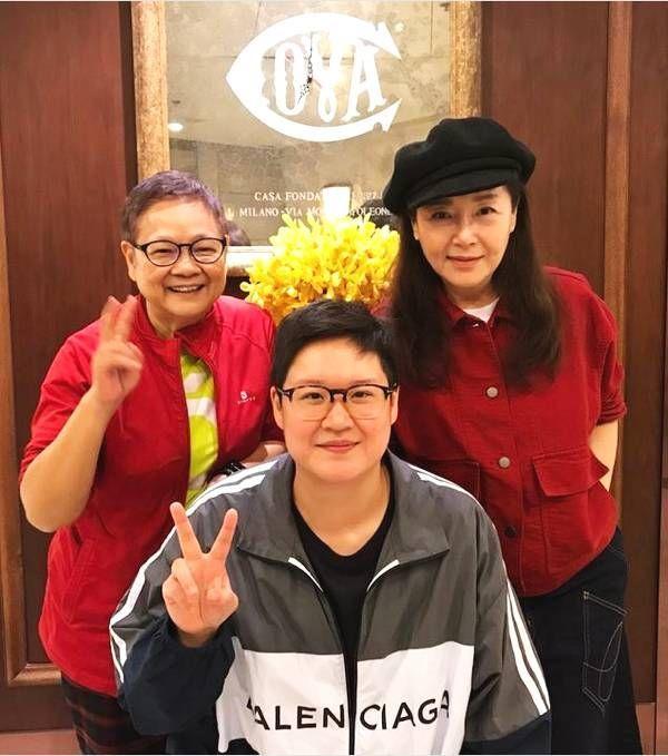 58岁朱宝意近照曝光身材发福变化很大万梓良前妻也久违出镜