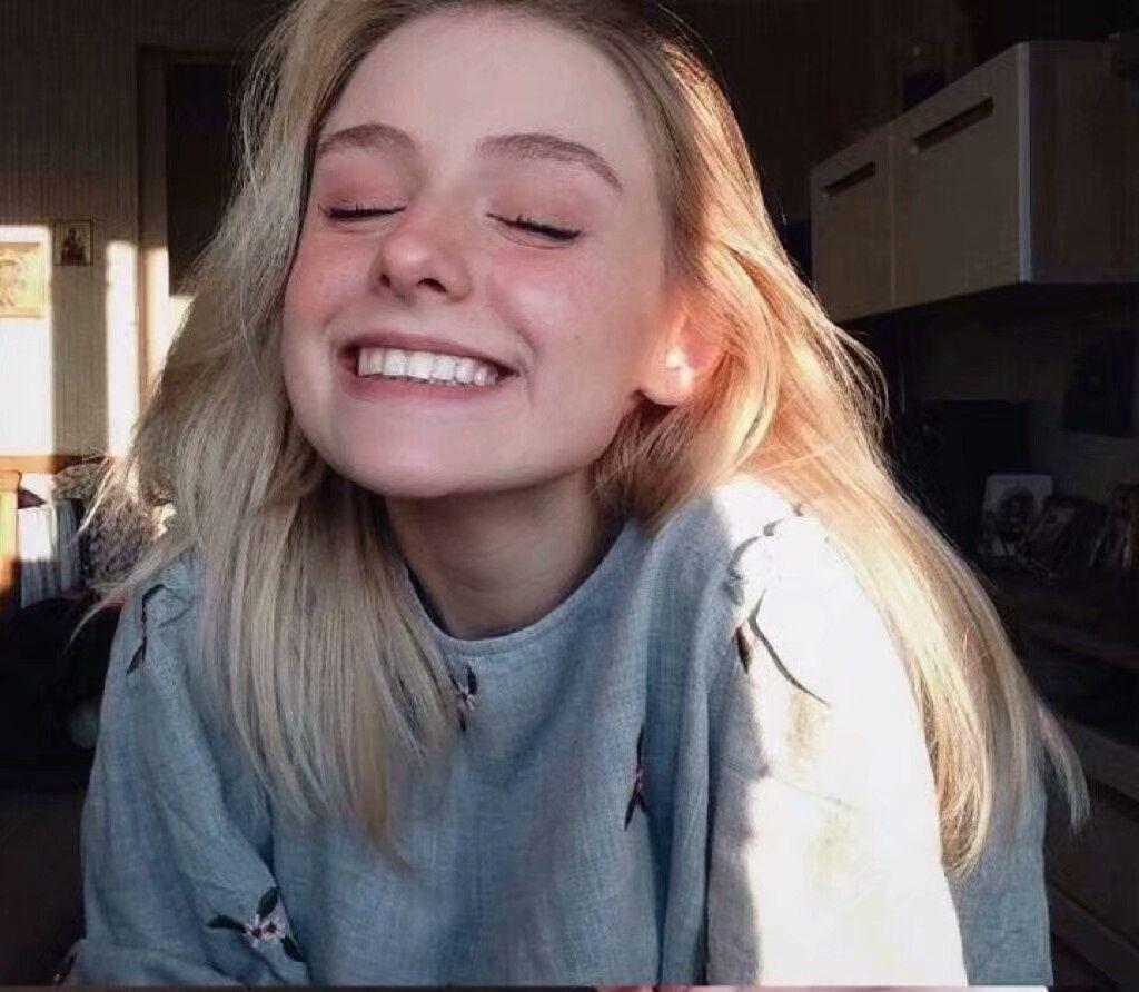 有没有欧美自拍头像?