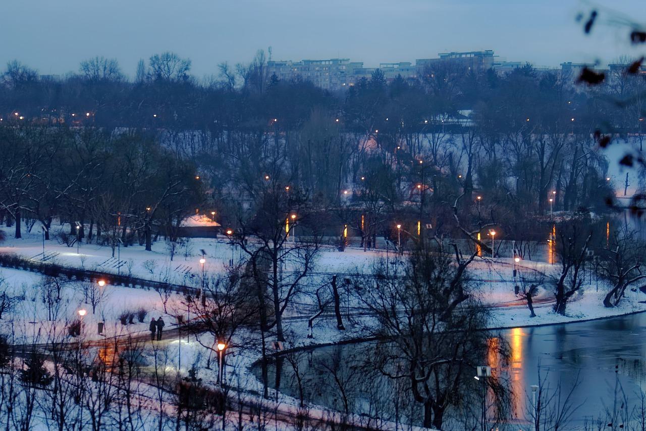 寒风凛冽，暖意盈怀