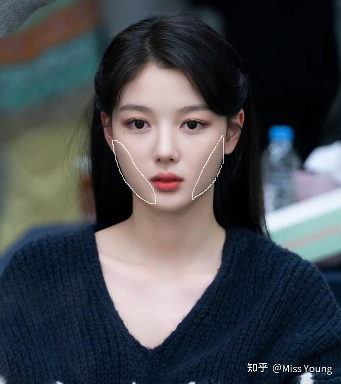 五官不立体,脸大该如何化妆?