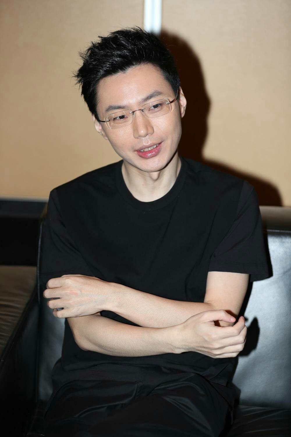 若按当年江南的写书决胜负来看现在江南与今何在谁胜谁负