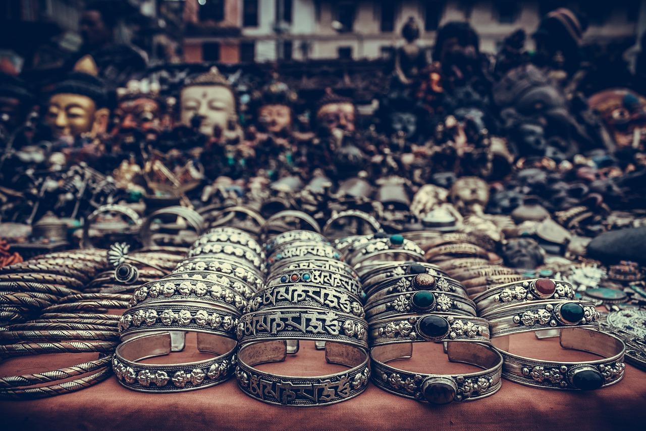 江南西哪里有超市