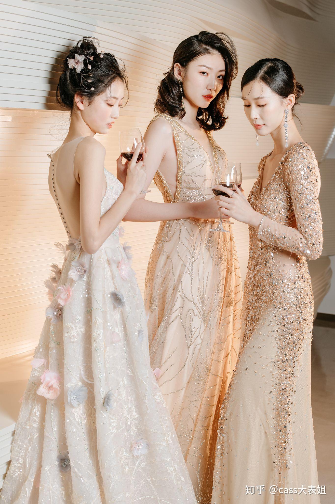 去参加晚宴应该怎么穿搭?