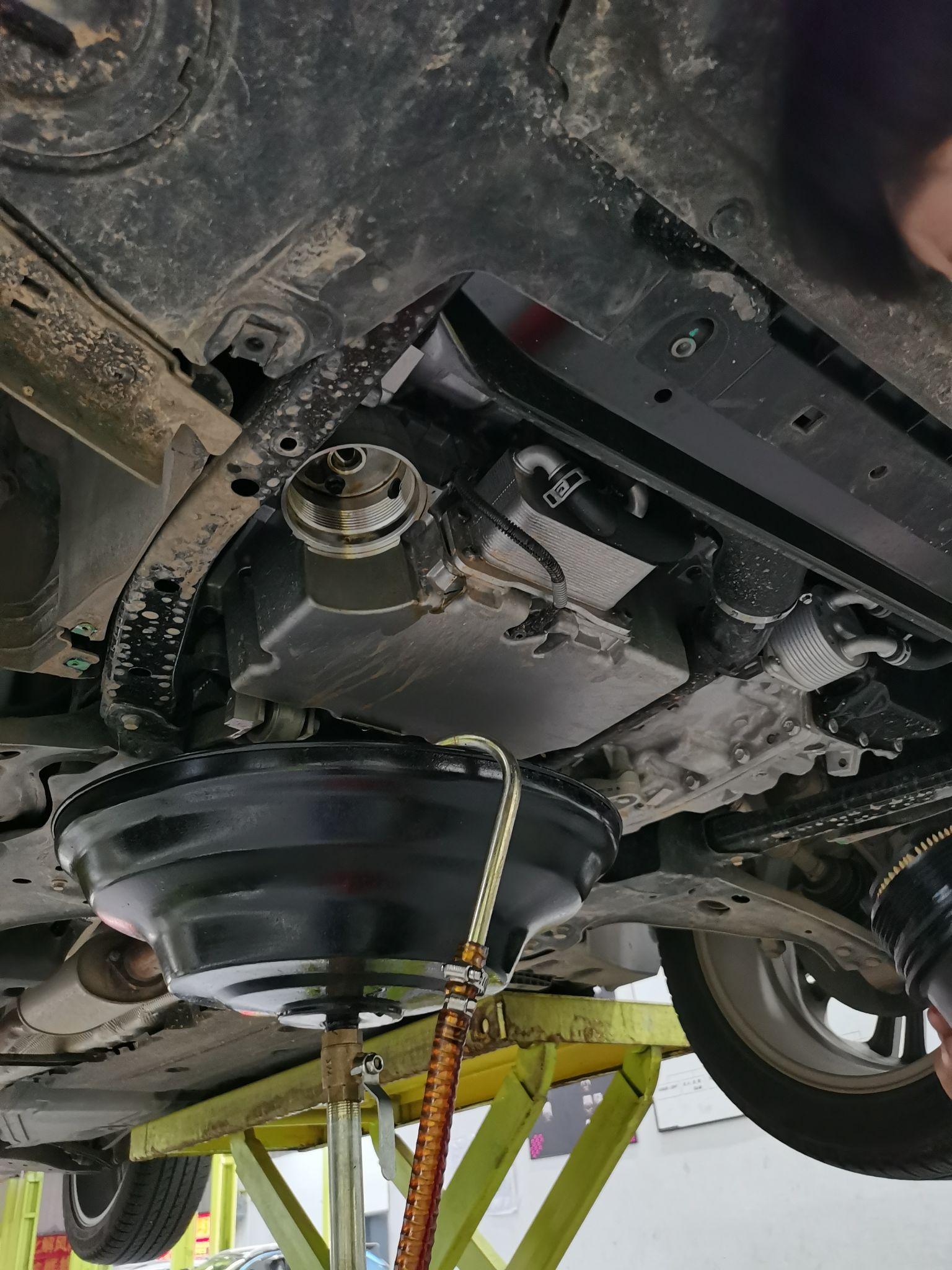 领克01首保为什么连电脑?