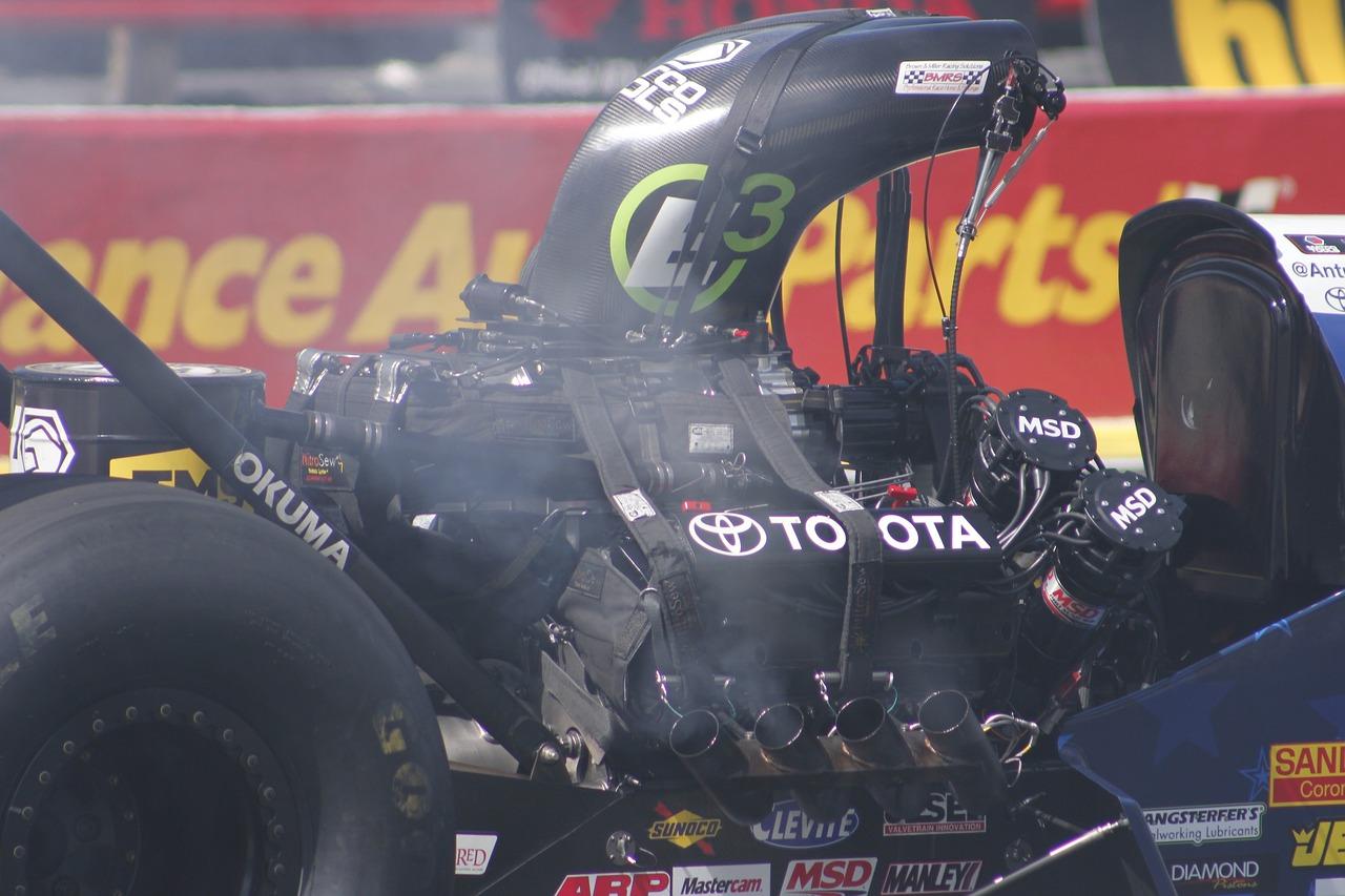 旋转椅子怎么调低