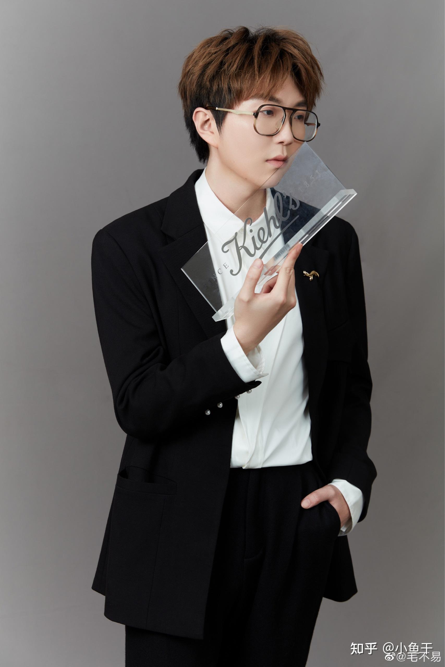 毛不易和李袁杰长的是不是有点像? - 知乎