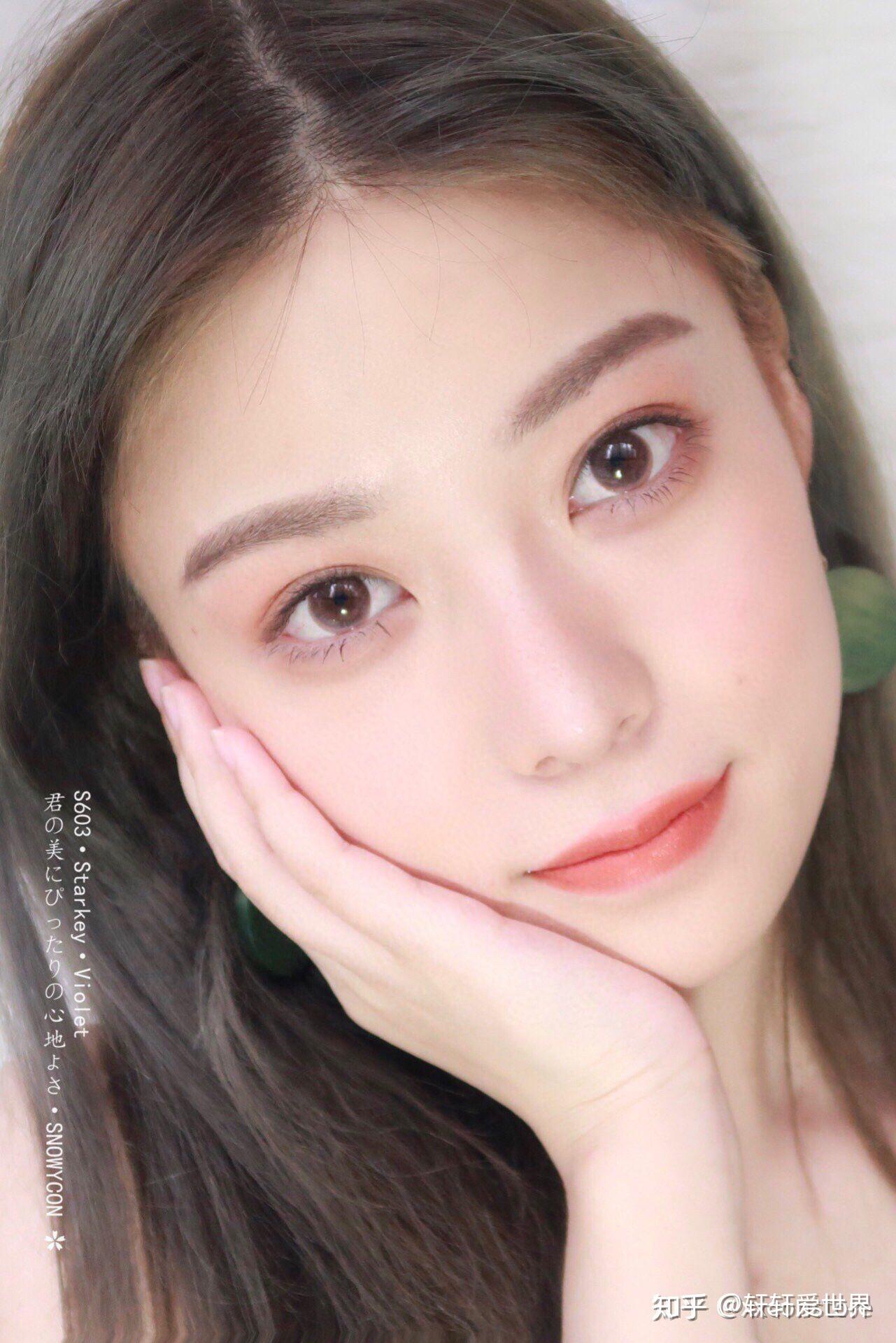 日常戴深蓝色美瞳上学可以吗?