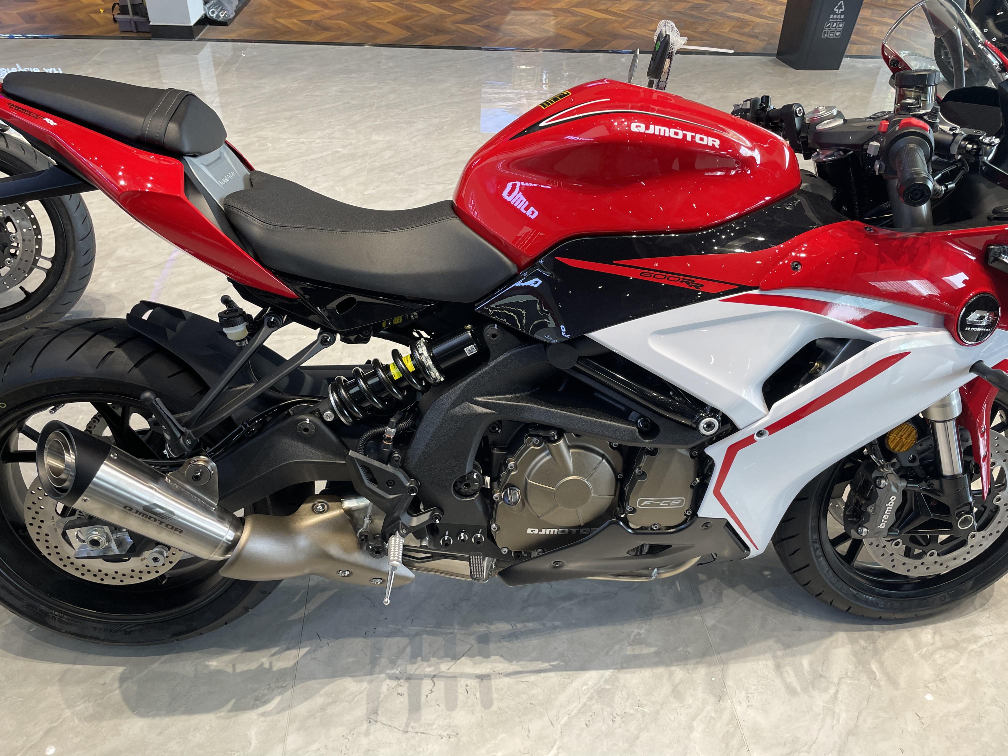 如何看待qjmotor新出的赛600? - 知乎