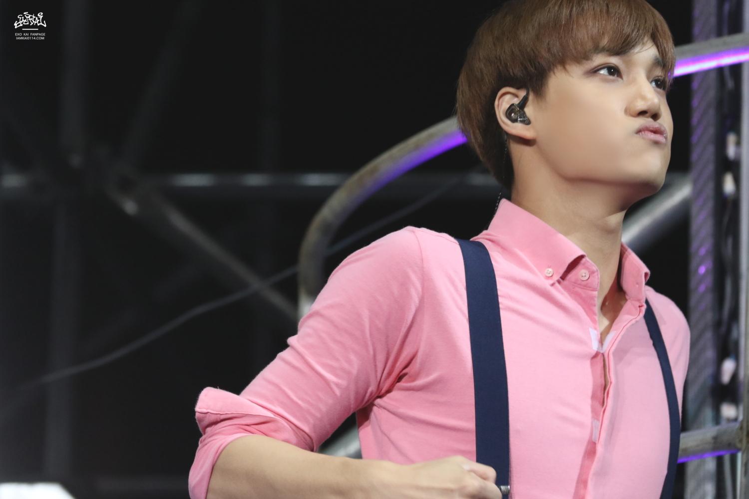 茶蛋(exo)在演唱会上有哪些可爱的细节? - 知乎